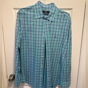 Vineyard Vines Classic Fit Tucker Shirt size Large.